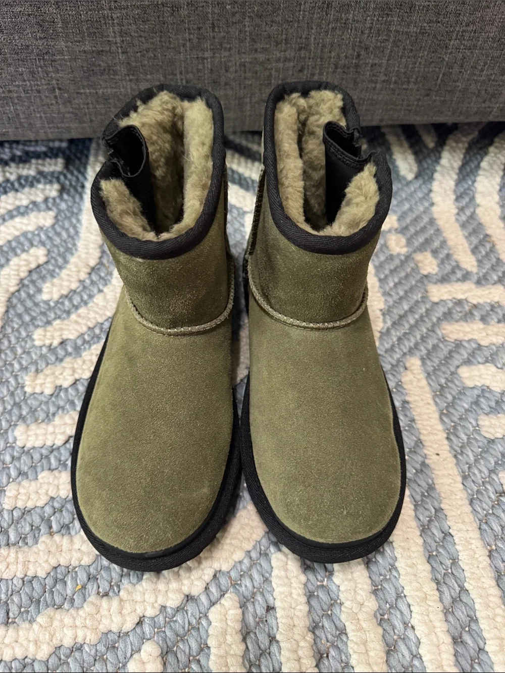 UGG Classic Zip Mini Olive Green Suede Ankle Boots Size 5